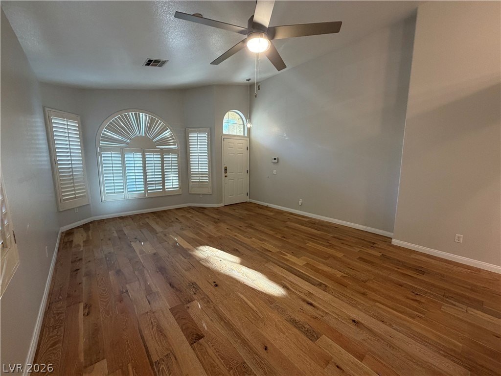 3433 Round Valley Way - Photo 3 of 34