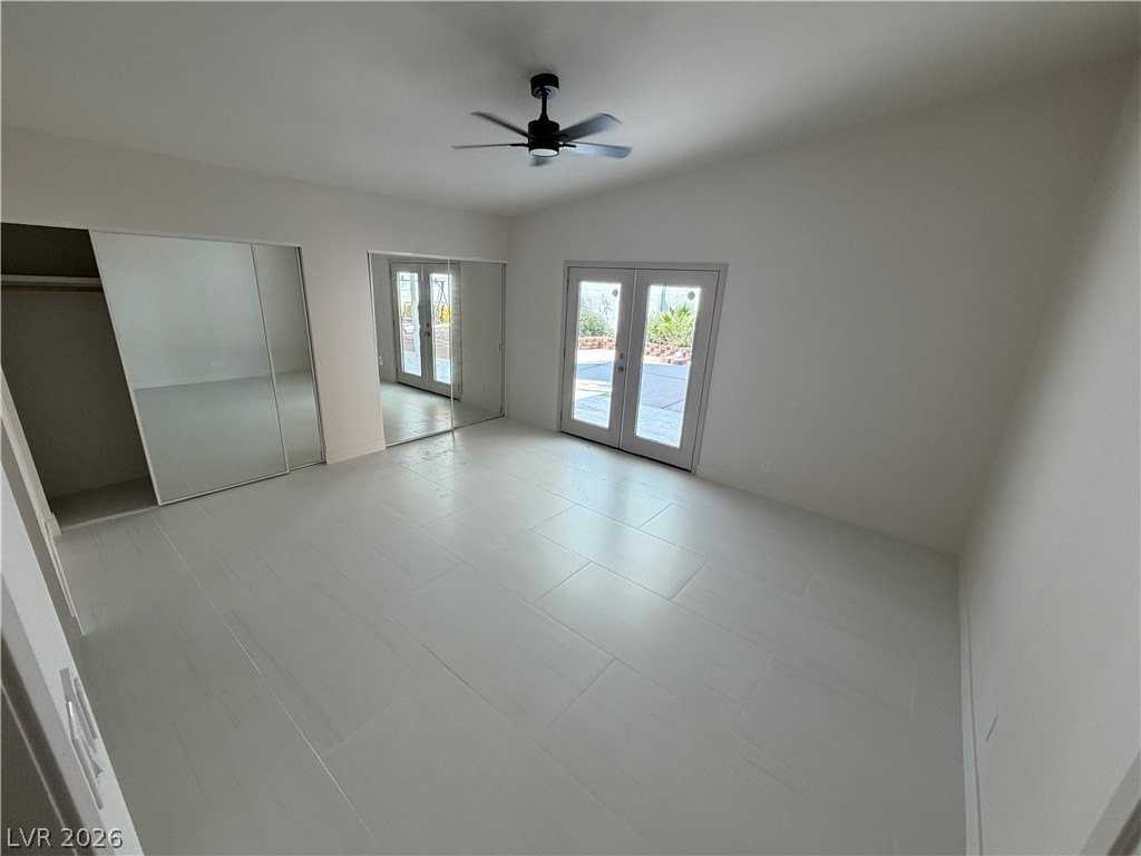 3833 S Eastern Ave - Photo 7 of 35