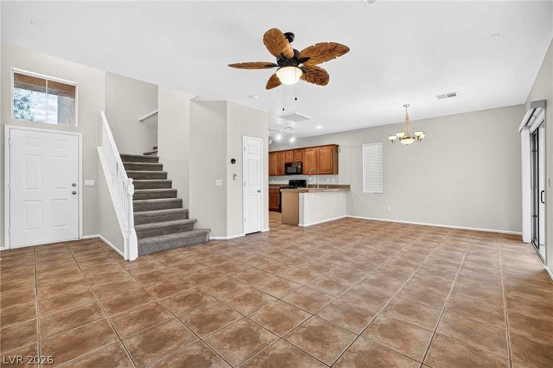 9132 Blue Raven Ave - Photo 5 of 50