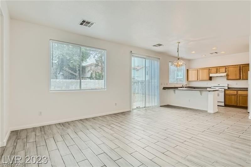 8541 Lost Gold Ave - Photo 5 of 28