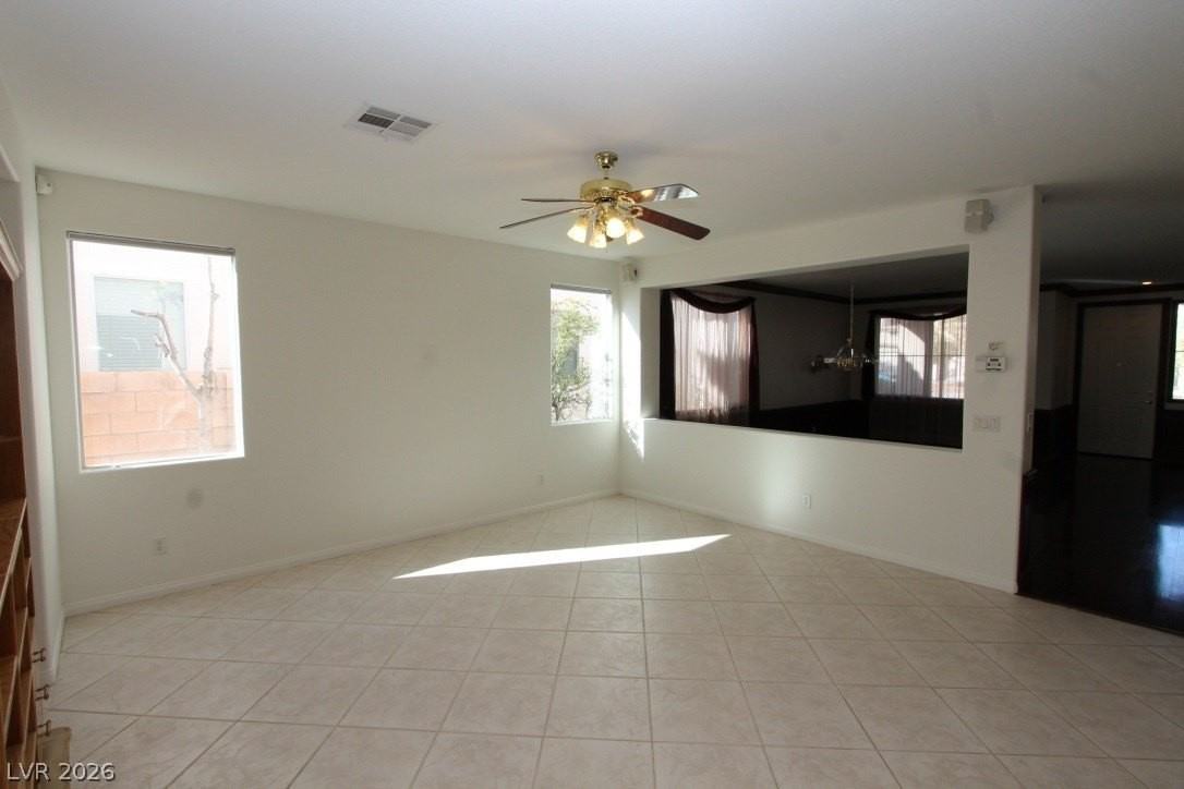 8247 Azure Shores Ct - Photo 5 of 32