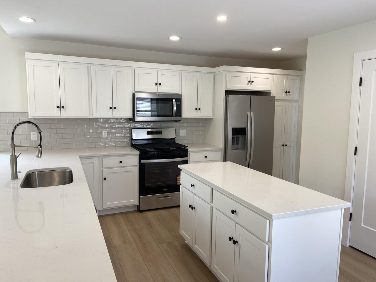 730 Violet Way - Photo 6 of 21