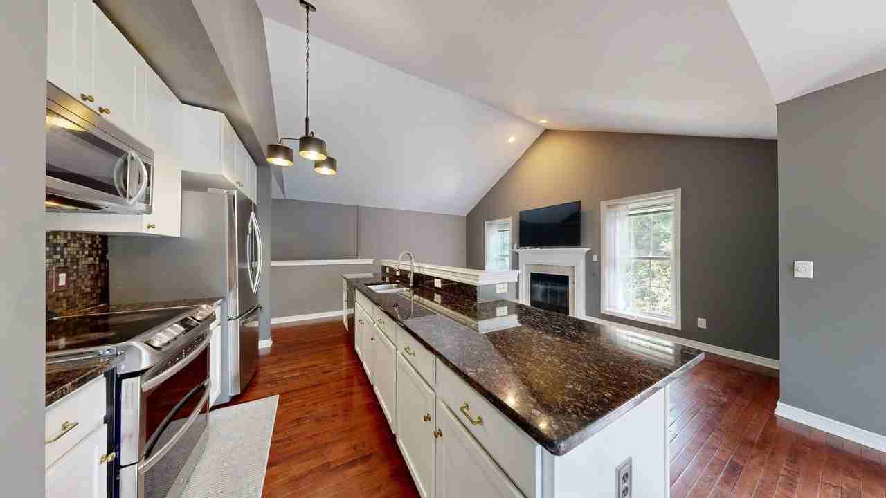 5615 Hampshire Ln - Photo 3 of 26