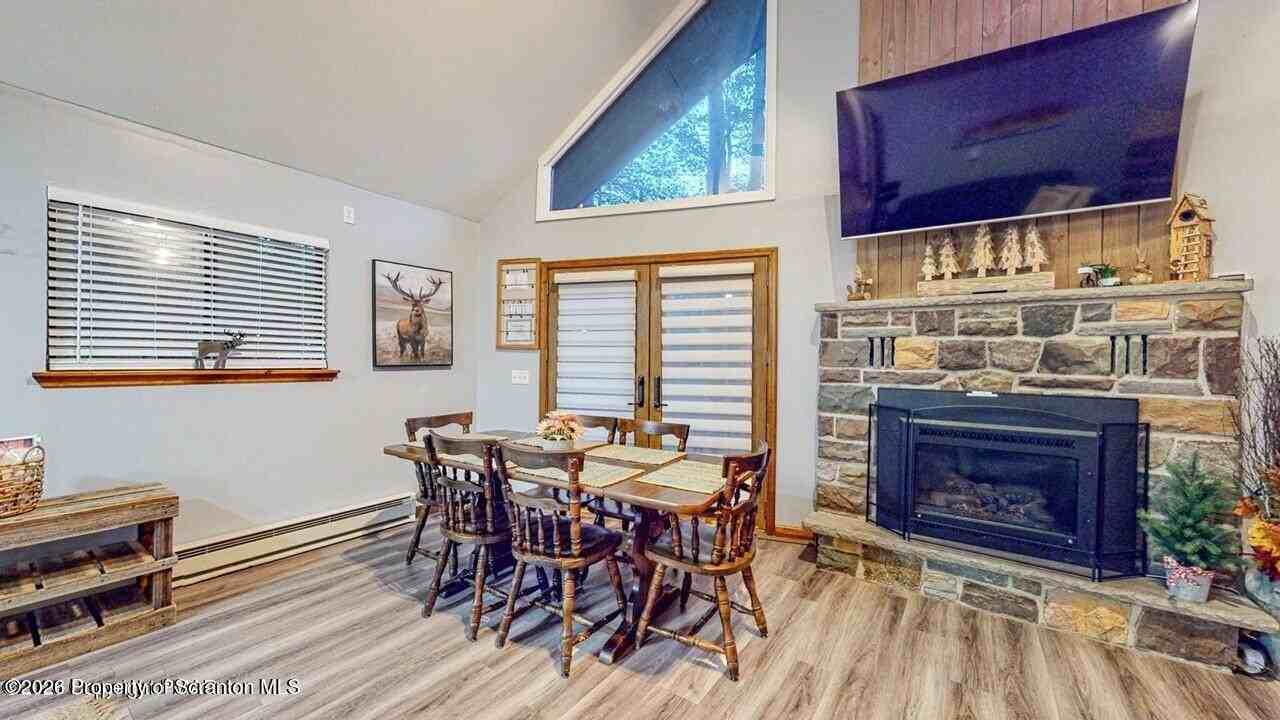 2823 Fairhaven Dr - Photo 4 of 50