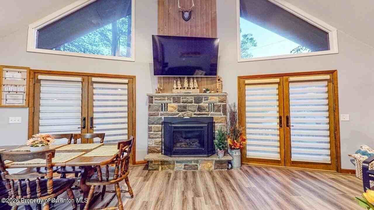 2823 Fairhaven Dr - Photo 6 of 50