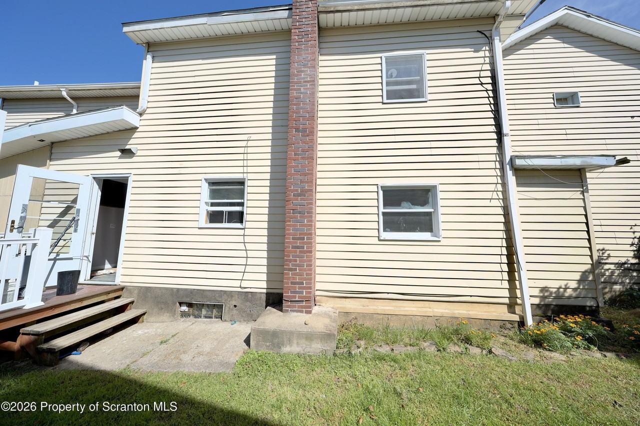 434 20th Ave - Photo 3 of 23