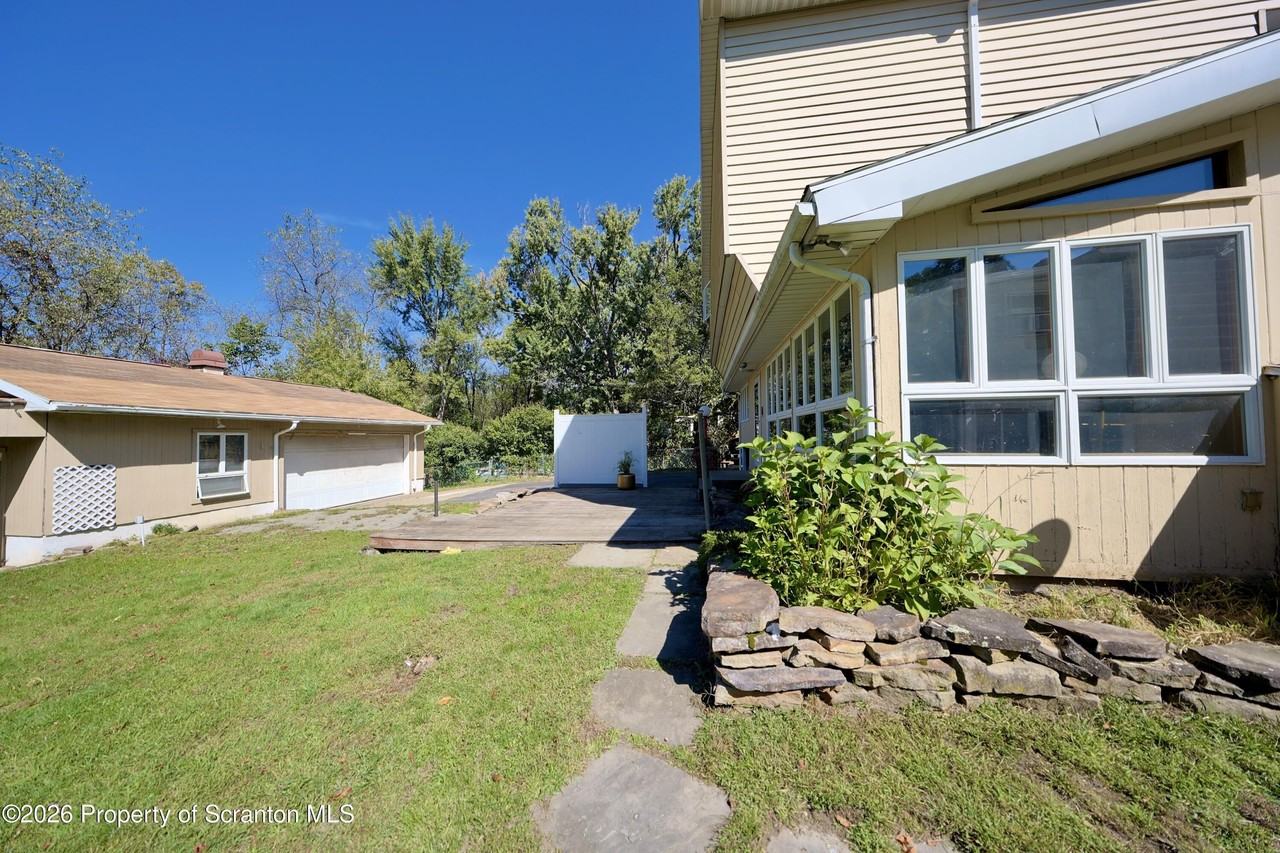434 20th Ave - Photo 4 of 23