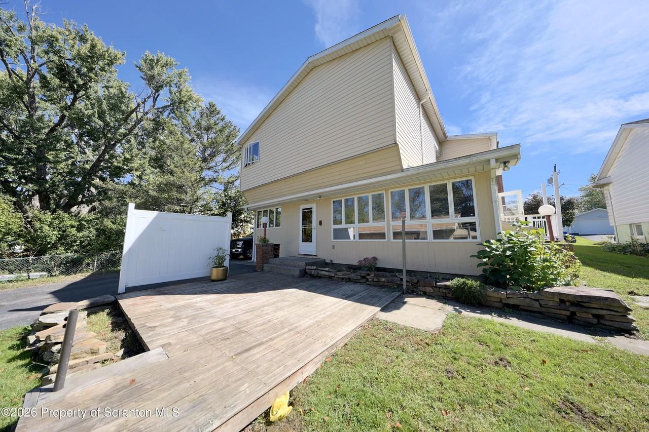 434 20th Ave - Photo 5 of 23