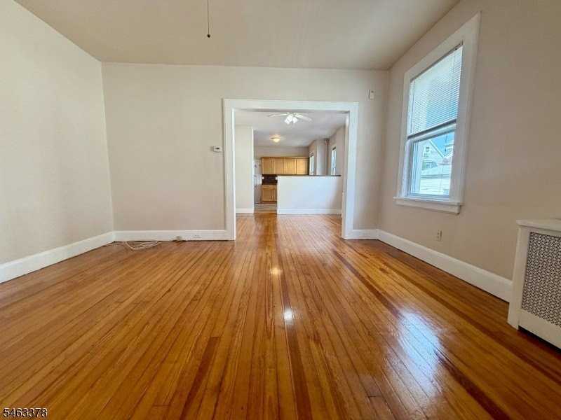 19 Harvard St - Photo 4 of 16