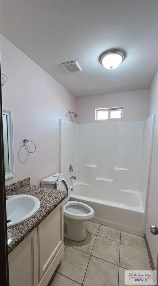 344 Clemente Ave #2 - Photo 5 of 6