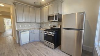 9103 Bergenwood Ave #2L - Photo 1 of 1