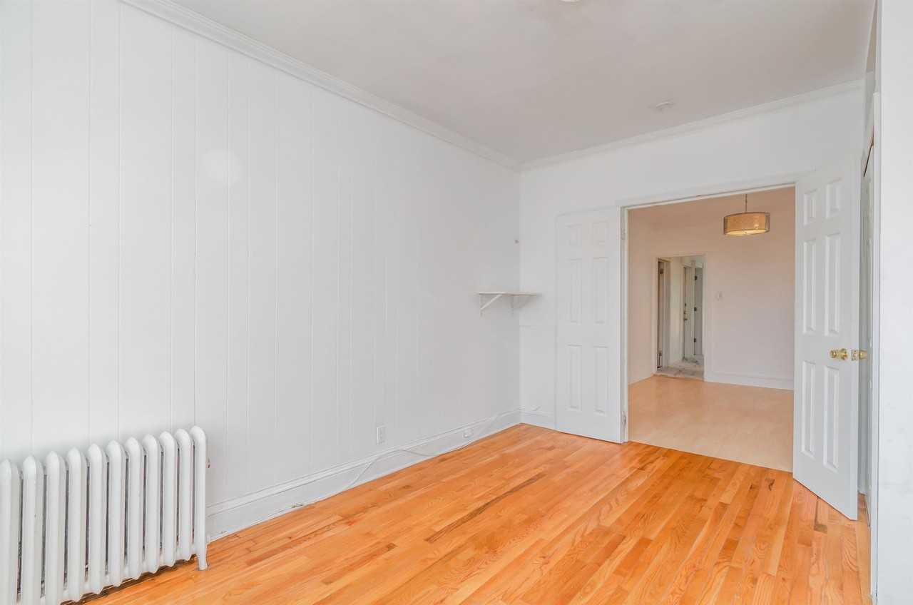 309 Cator Ave #2 - Photo 4 of 14