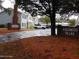 featured image of 1104 Karen Dr #B1
