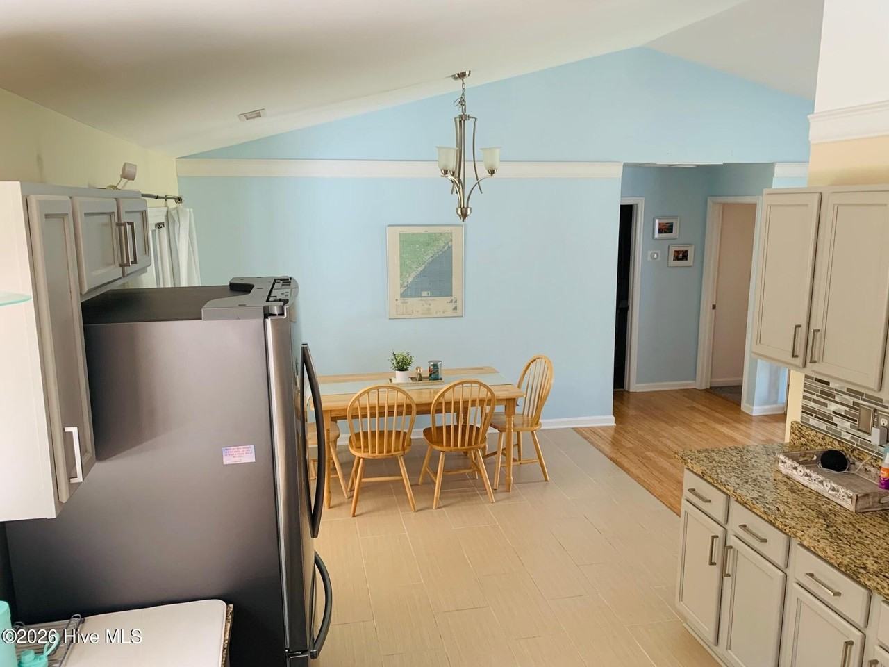 126 Marcil Ln - Photo 4 of 17