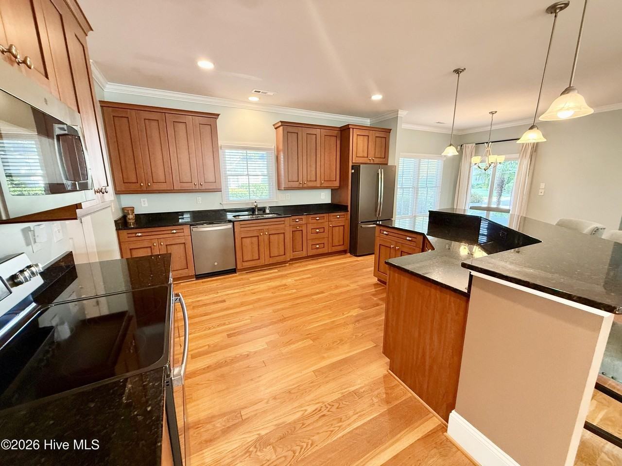 4228 Pine Hollow Dr - Photo 6 of 29