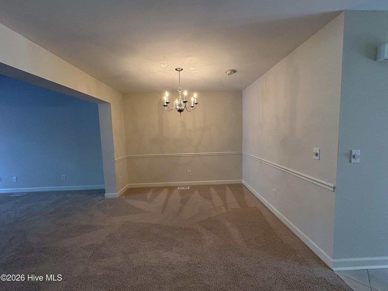 227 N Knoll Rd - Photo 6 of 17