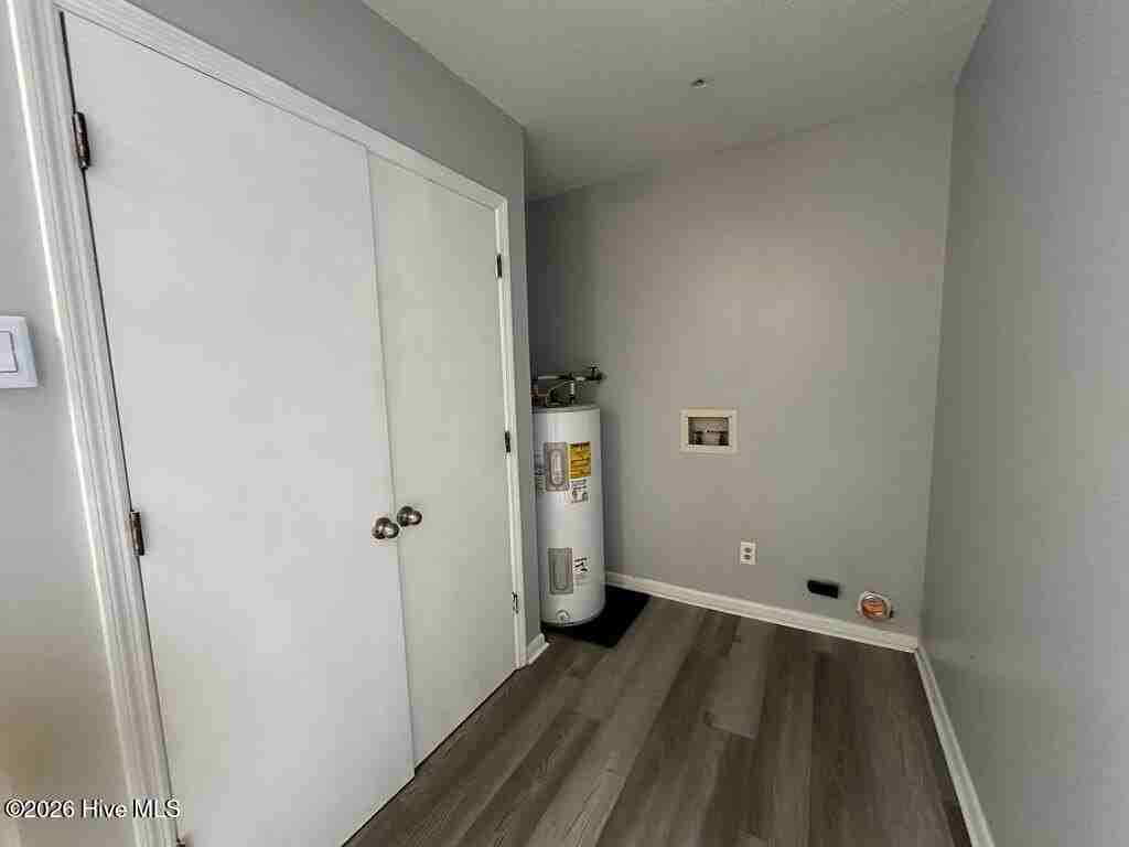 506 Parkway Ct - Photo 6 of 11