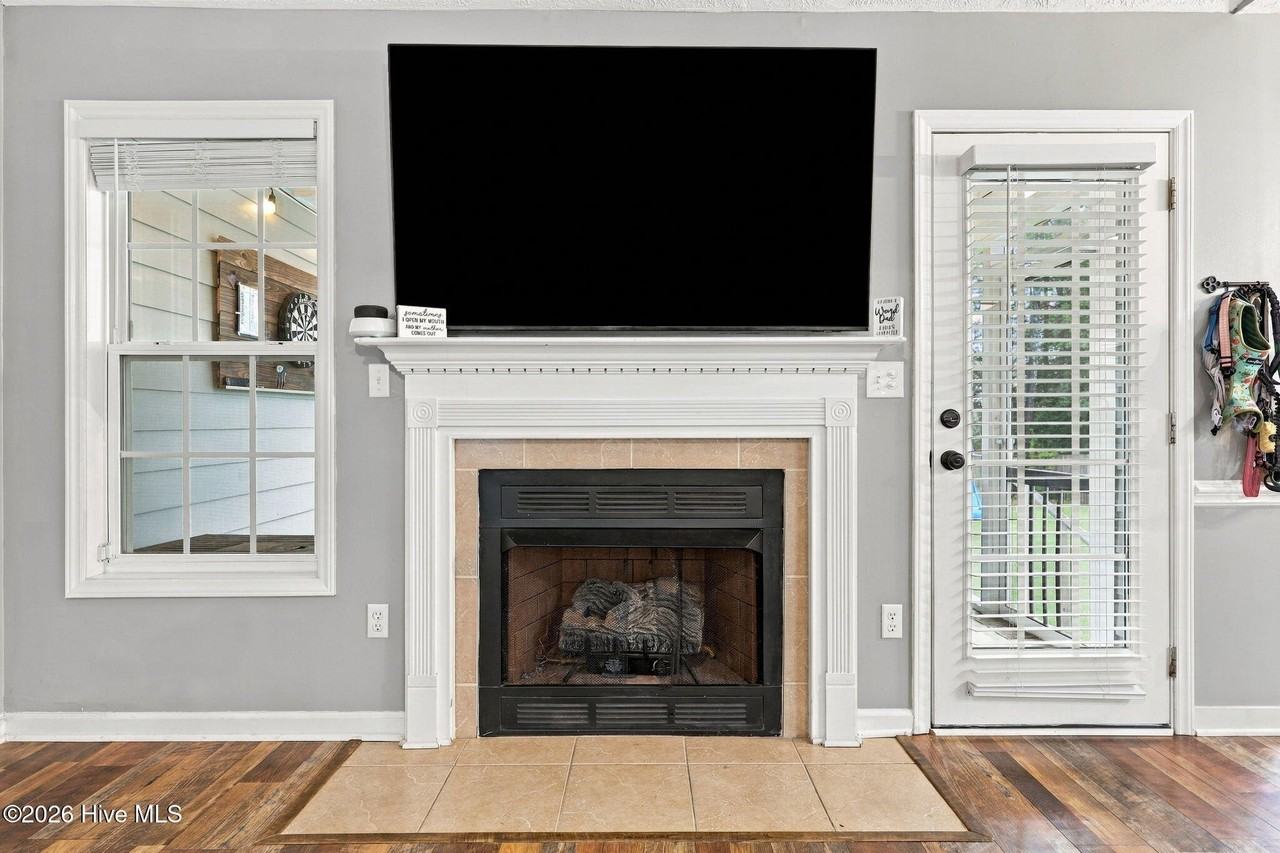 255 Cash Ave - Photo 7 of 40