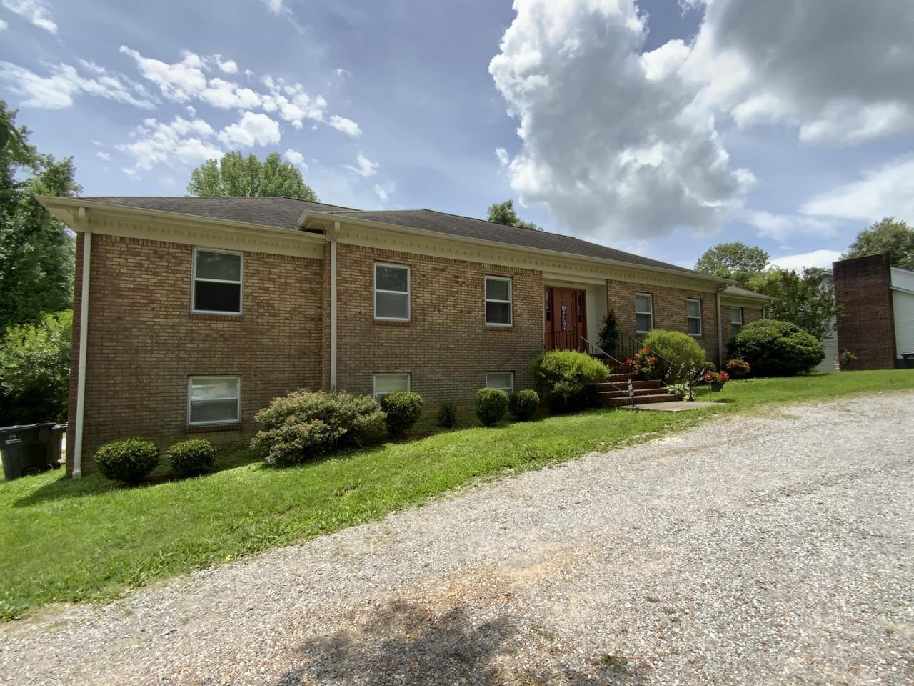 210 Walnut Dr #A - Photo 2 of 27