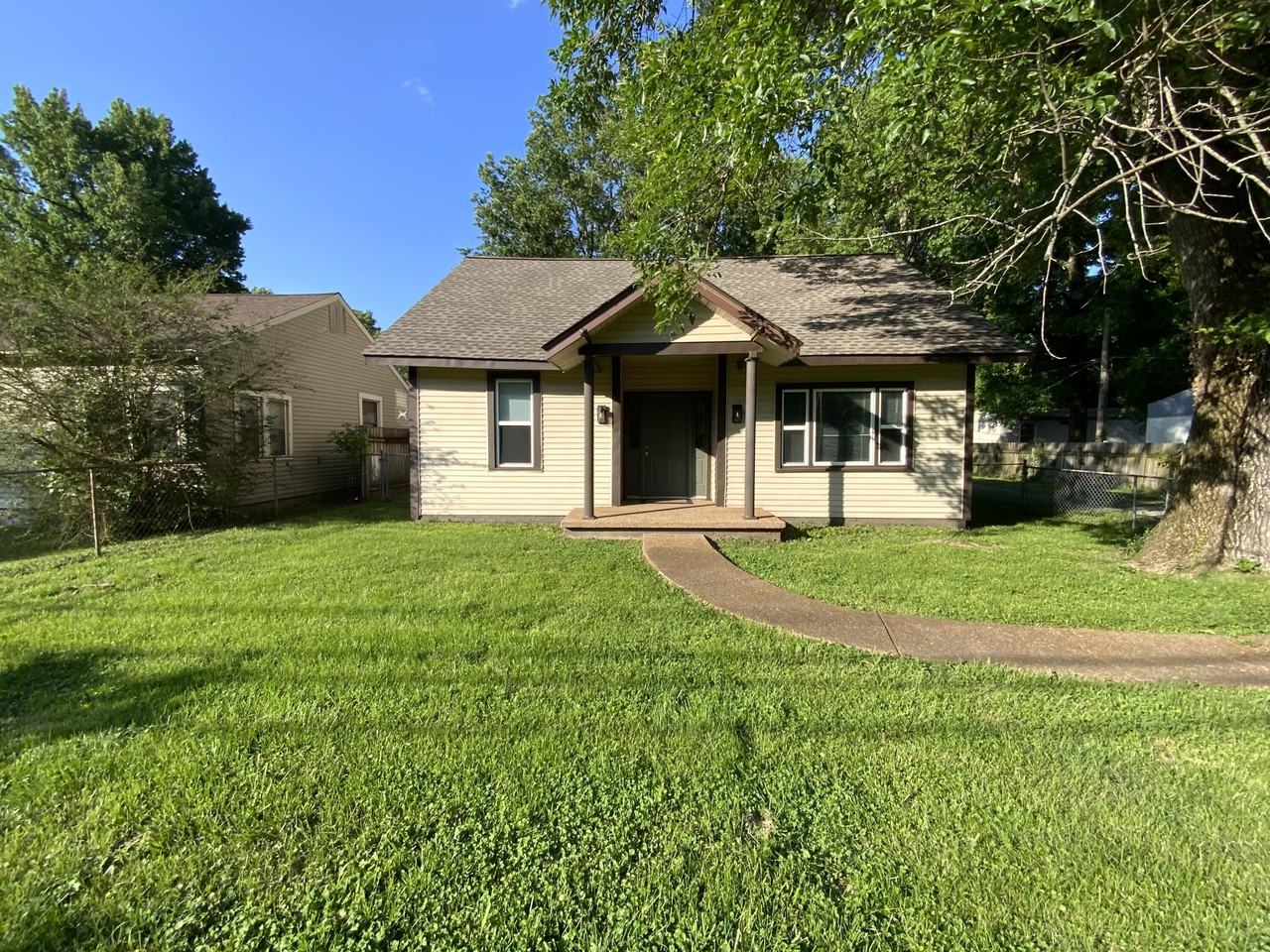 3606 Benton Rd - Photo 3 of 25