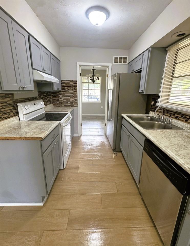 5209 Yale Rd - Photo 4 of 16