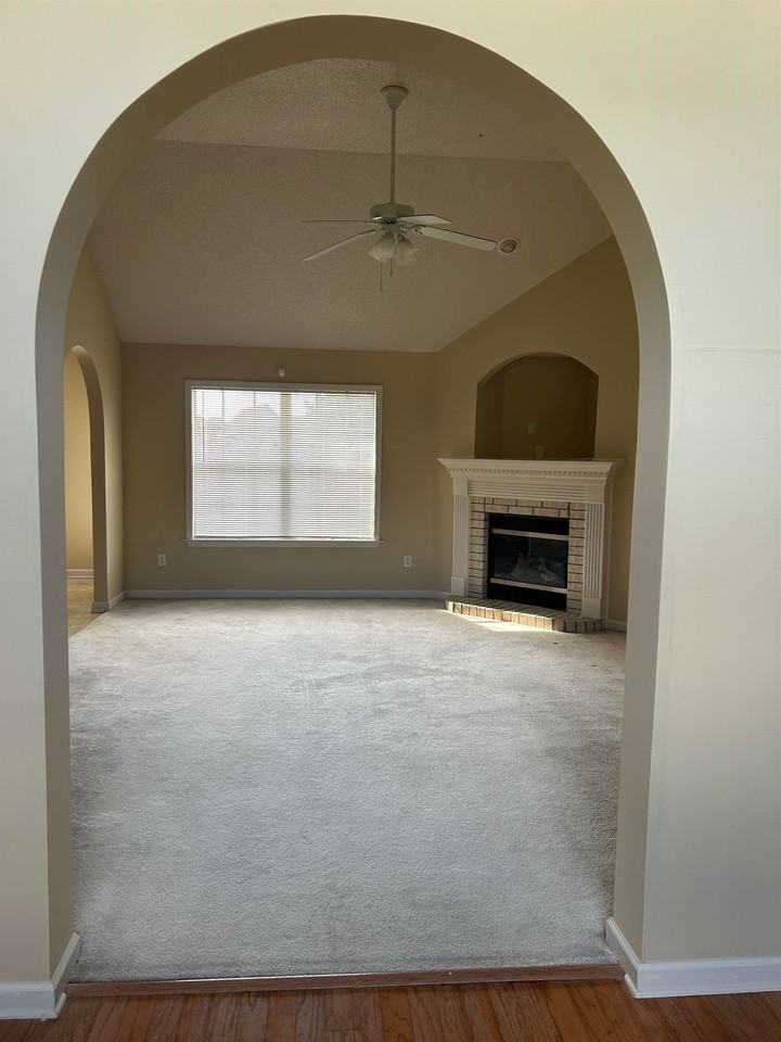 8516 Boothes Ridge Dr - Photo 3 of 12
