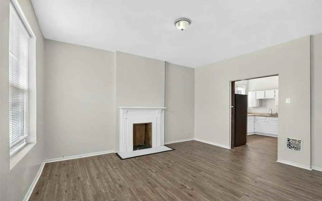 3829 South Compton Avenue, Unit A - Photo 2 of 12