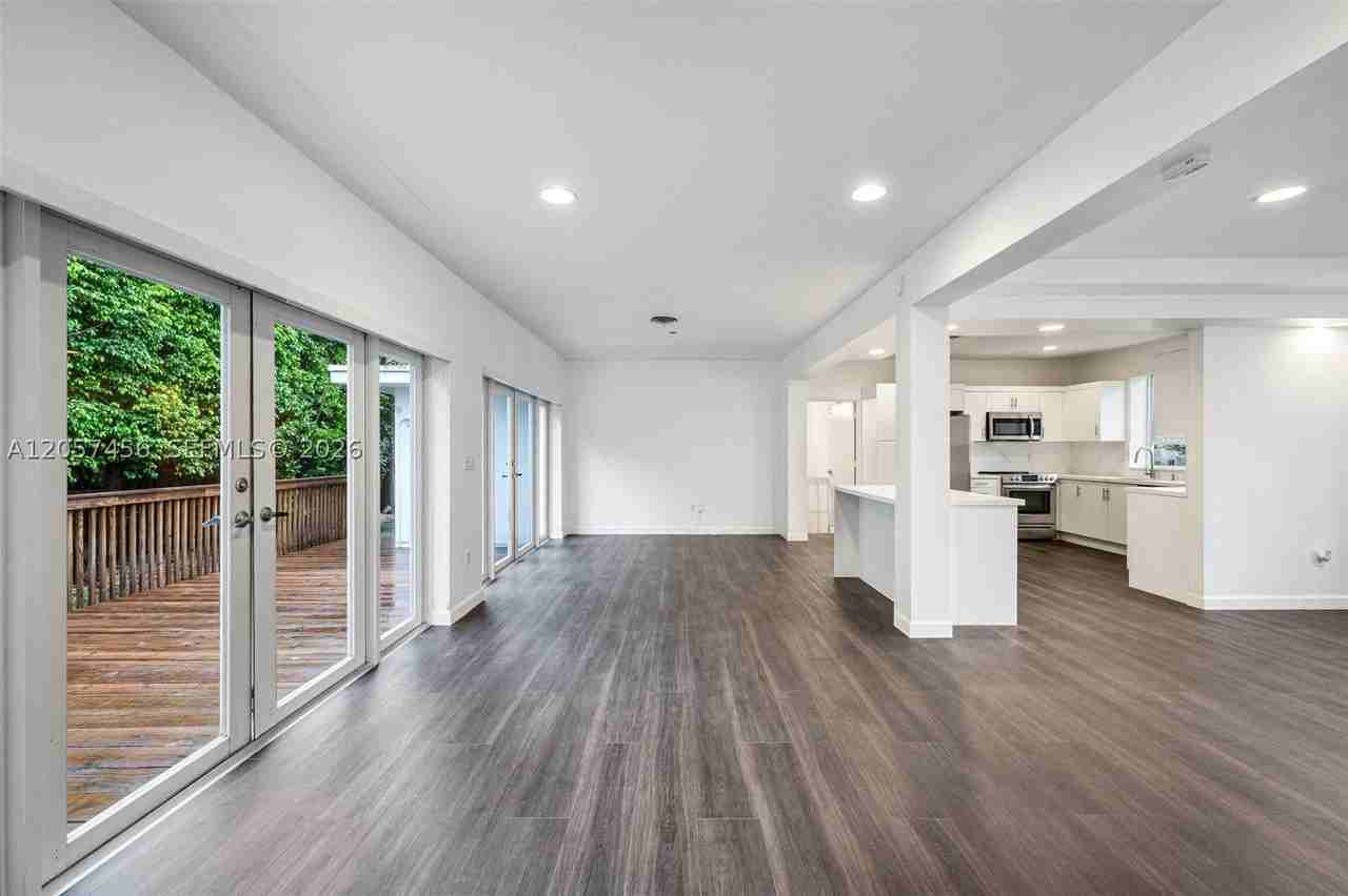 9520 E Broadview Dr - Photo 5 of 27