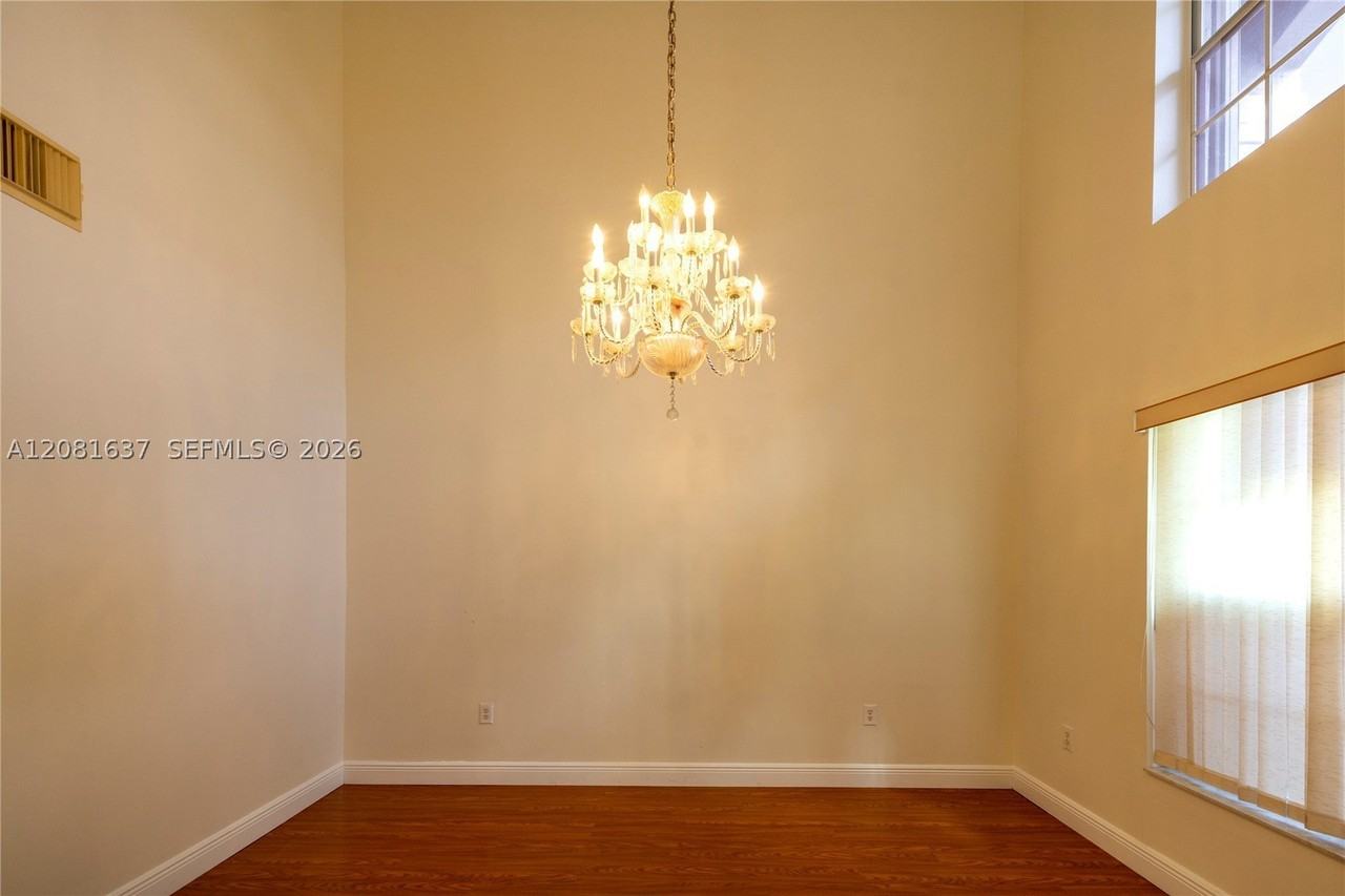 19144 Nw 13th St - Photo 7 of 28