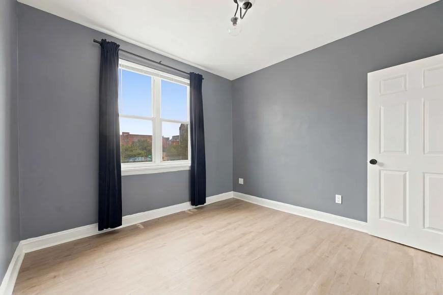 3818 47th Ave - Photo 3 of 10