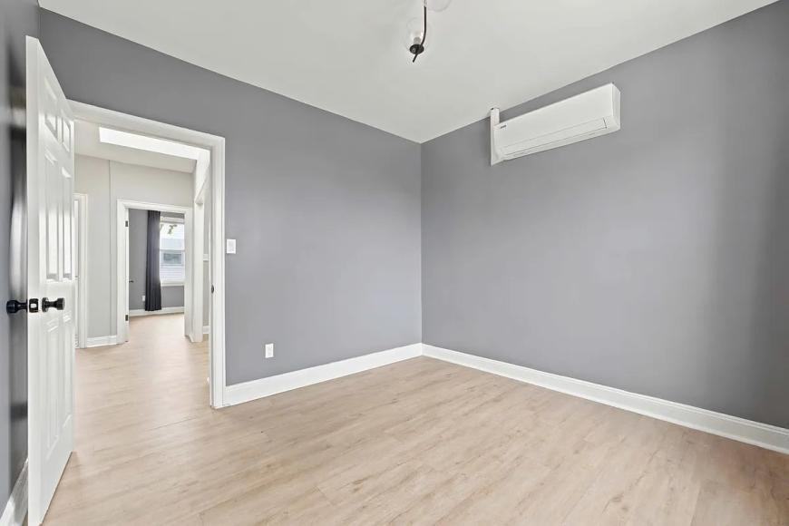 3818 47th Ave - Photo 4 of 10