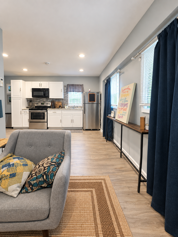 2701 Hood Avenue Northwest, Unit B - Photo 2 of 7