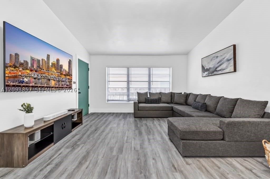 625 Sw 110th Ave #0 - Photo 5 of 24