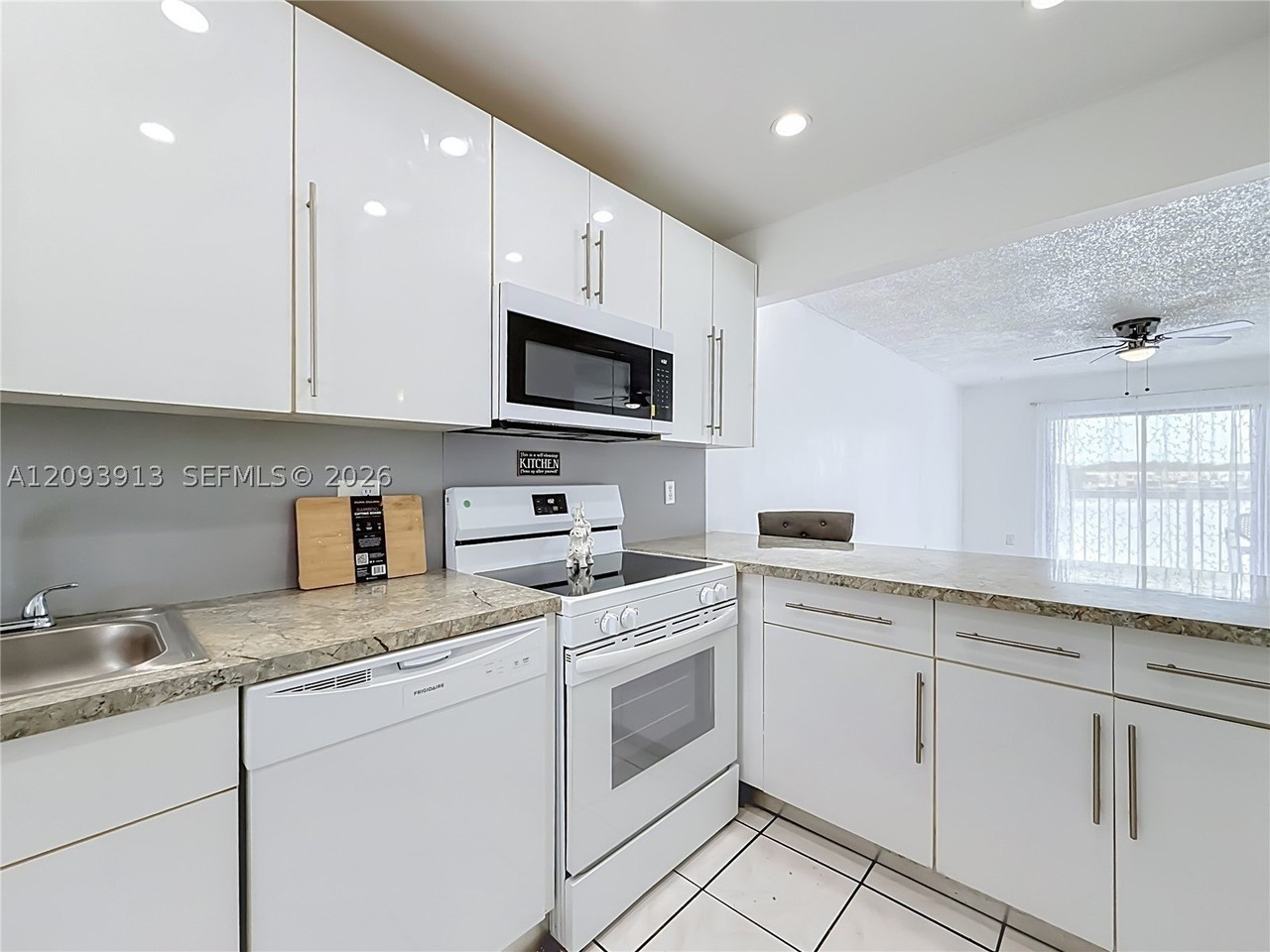 5783 W 28th Ave #5783 - Photo 7 of 25
