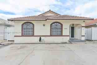 10124 Nw 127th Ter - Photo 1 of 1