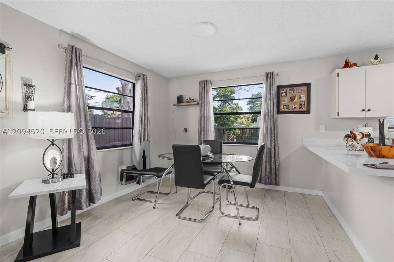 2934 Nw 94th St #2934 - Photo 6 of 22