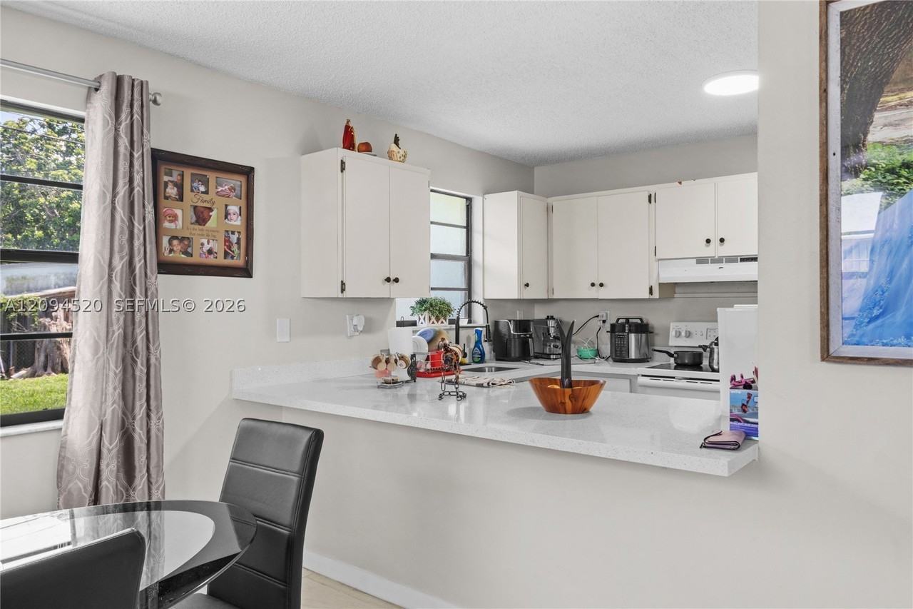 2934 Nw 94th St #2934 - Photo 7 of 22