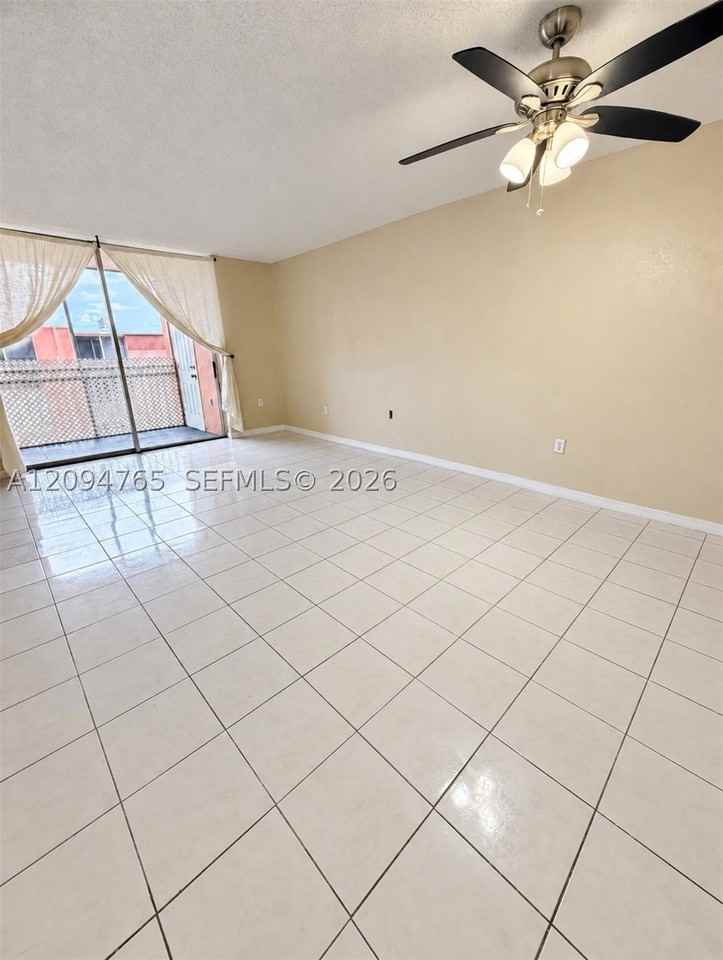19741 Sw 114th Ave #362 - Photo 3 of 11