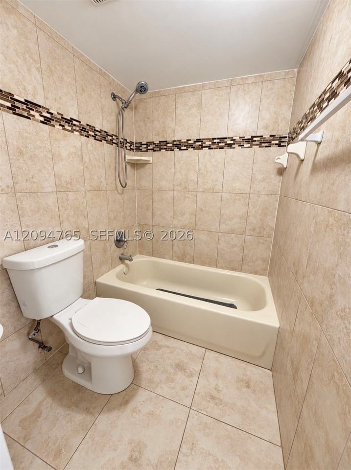 19741 Sw 114th Ave #362 - Photo 7 of 11