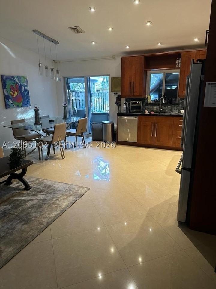4920 Sw 27th Ave #1 - Photo 2 of 30