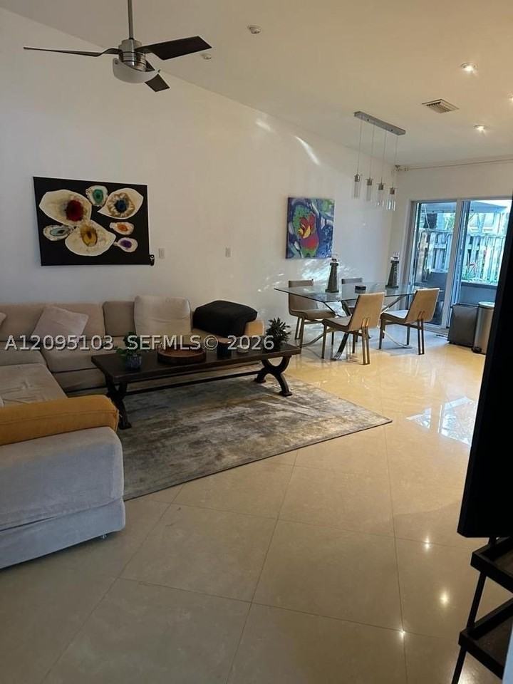4920 Sw 27th Ave #1 - Photo 4 of 30