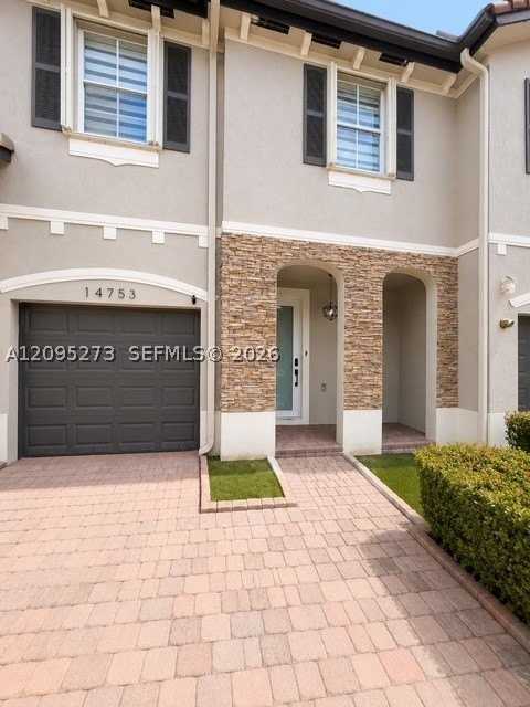 14753 Sw 25th St - Photo 2 of 32