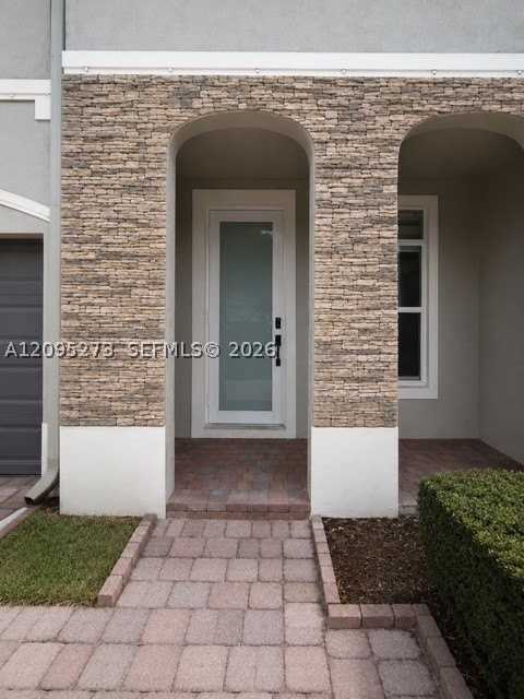 14753 Sw 25th St - Photo 3 of 32