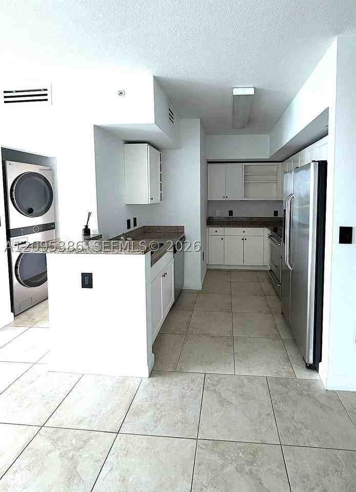 1723 Sw 2nd Ave #609 - Photo 5 of 14