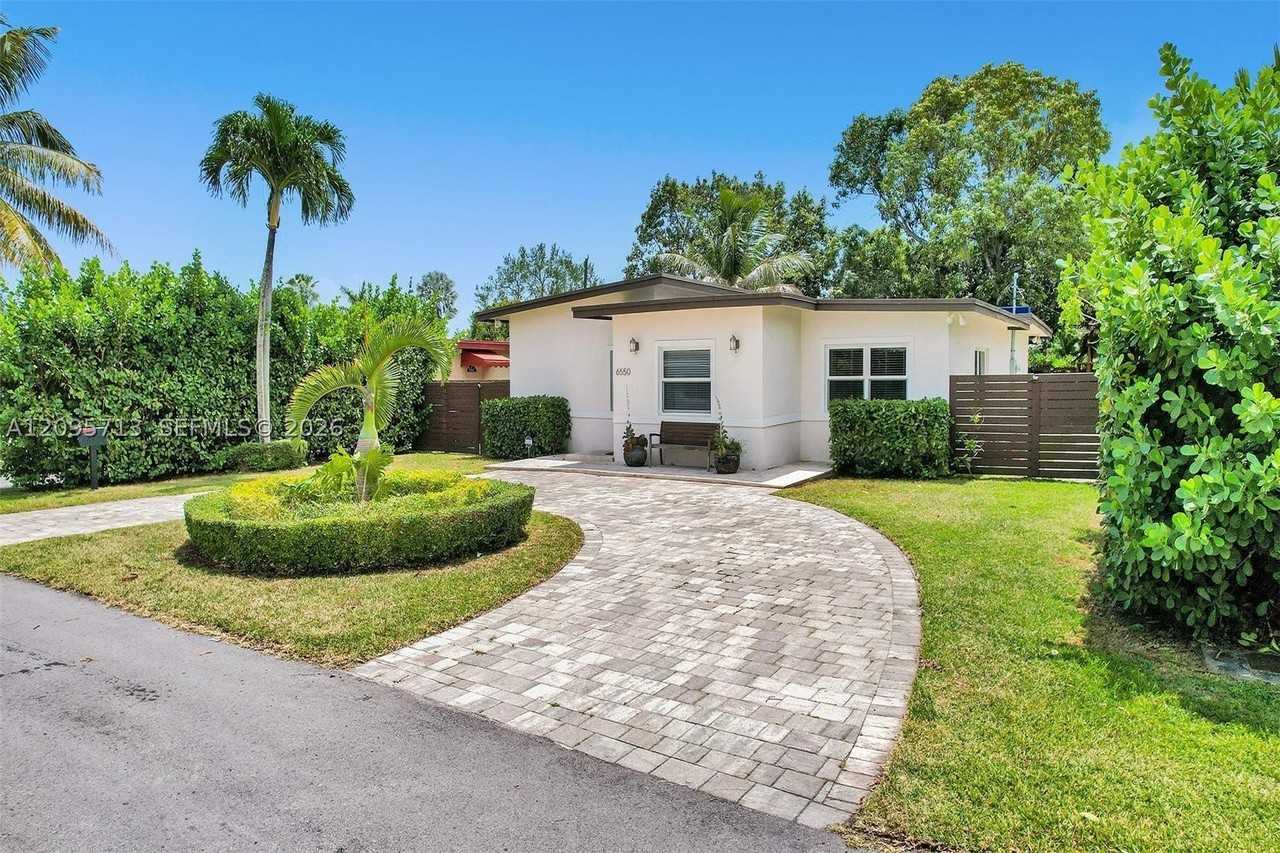 6550 Sw 52nd Ter - Photo 3 of 42