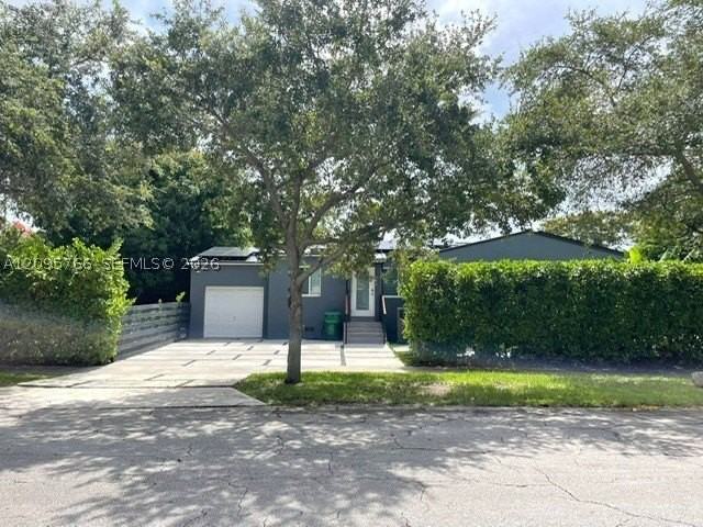 1881 Sw 36th Ct #0 - Photo 2 of 39