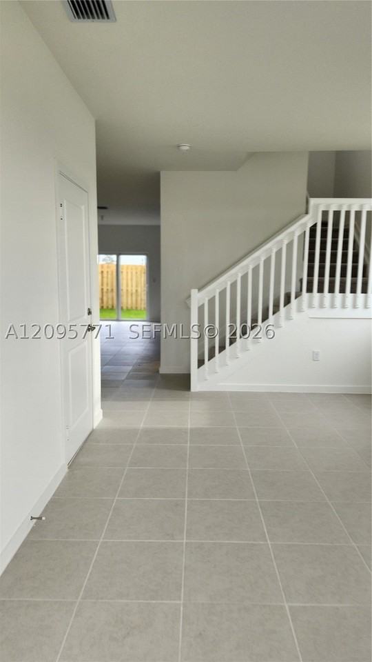 2518 Se 25th Dr #2518 - Photo 5 of 32