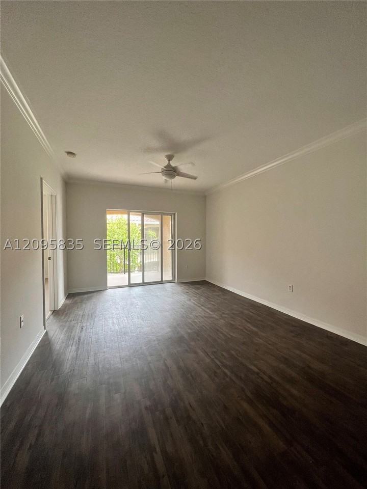 230 Sw 117th Ter #11207 - Photo 2 of 23