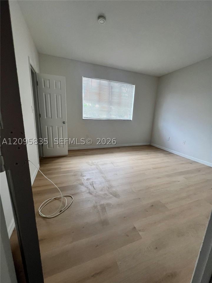 230 Sw 117th Ter #11207 - Photo 3 of 23