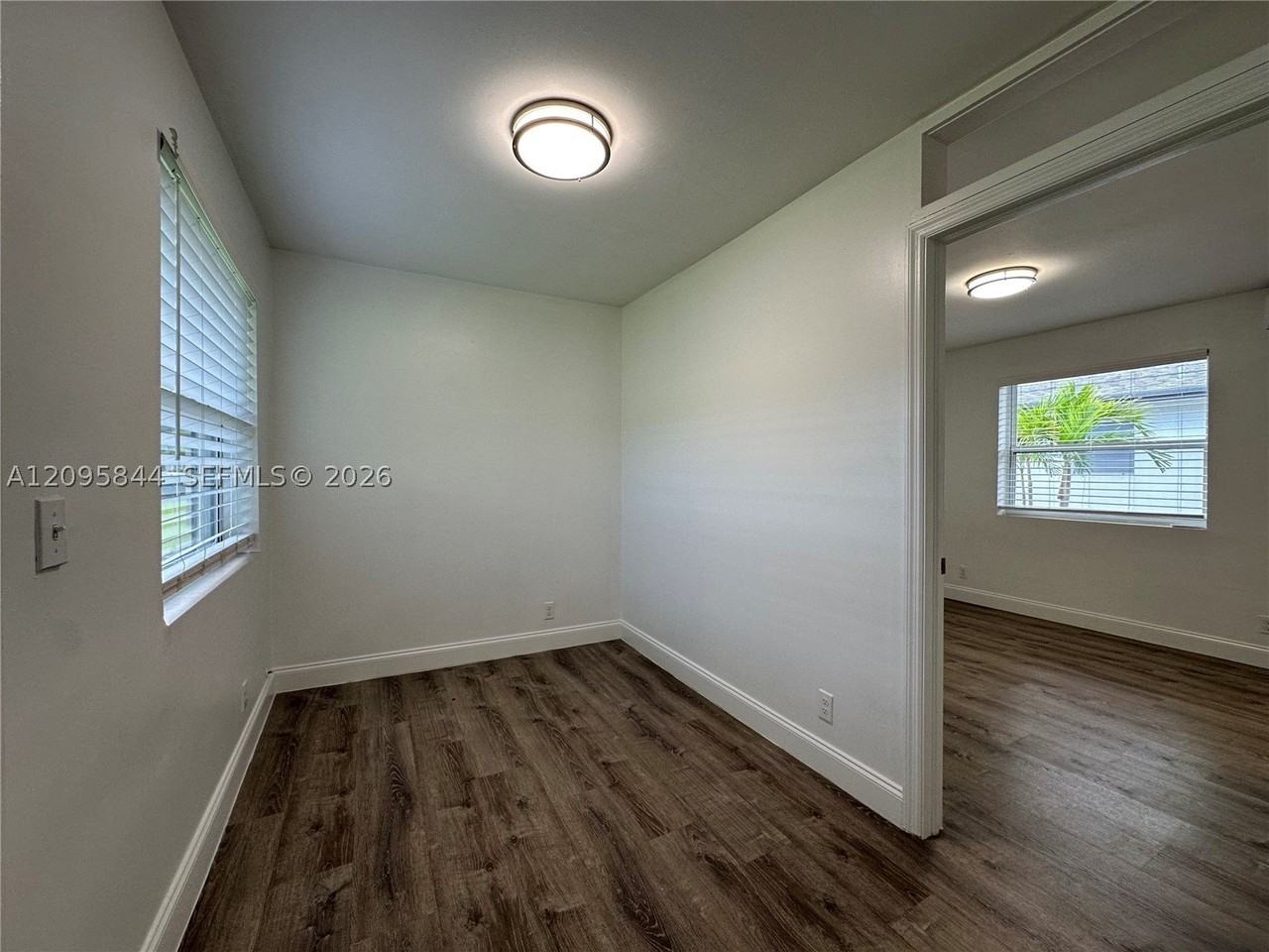 2309 Madison St #8 - Photo 4 of 18